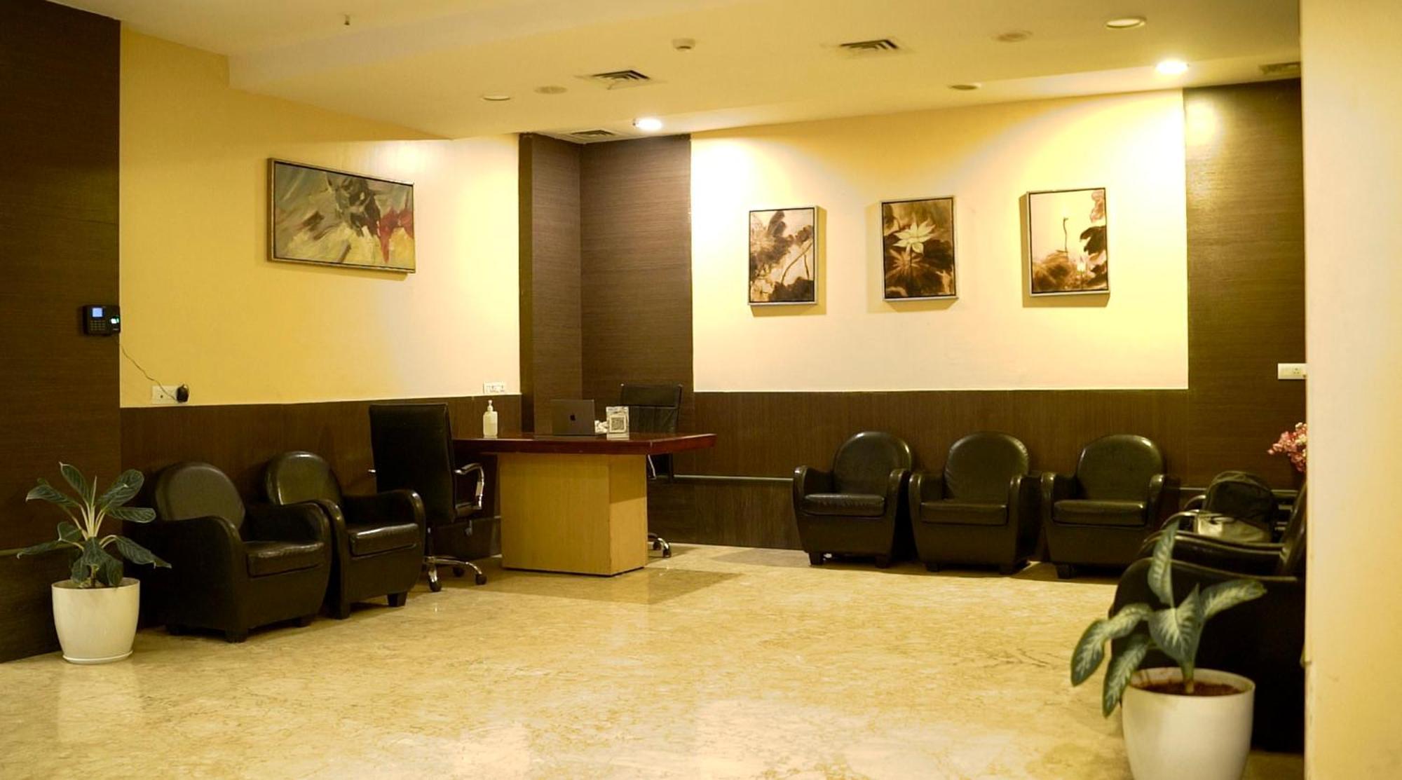 The Altruist Business Hotel Kharadi Poona Buitenkant foto
