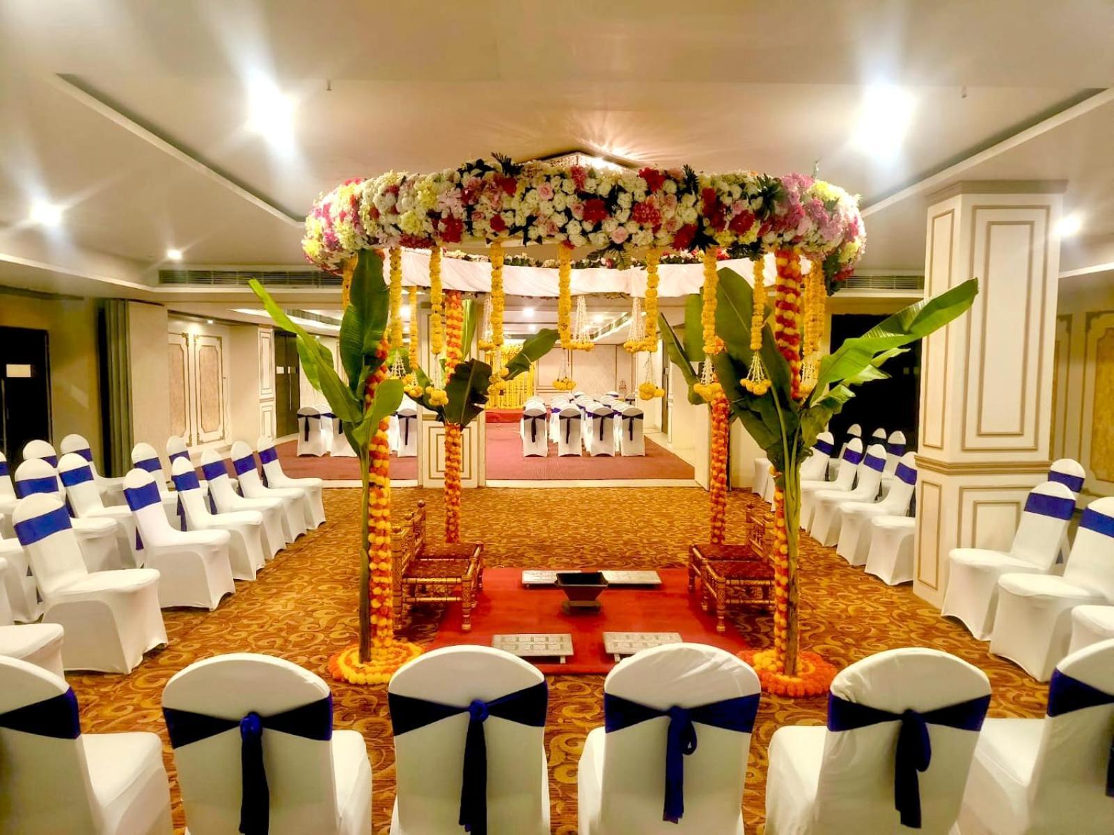The Altruist Business Hotel Kharadi Poona Buitenkant foto